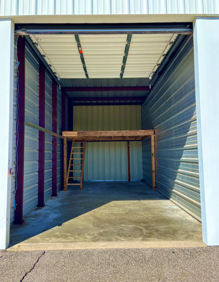 Roy Storage 12 × 28 + Loft drive-up unit